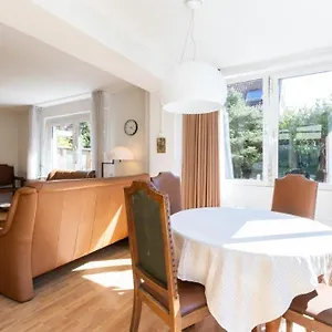 Perle Am Maschsee. Ein Haus Mit Garten Und 4 Zimmern Ferienhaus Hannover